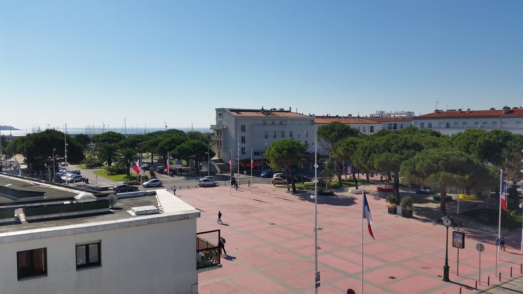 Crystal Hotel Royan Esterno foto